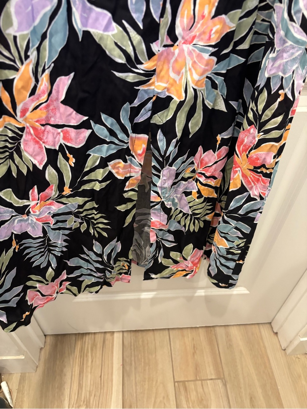 NWT Billabong Black Floral Slip Dress with Pink & Peach Blooms- L - Picture 4 of 10